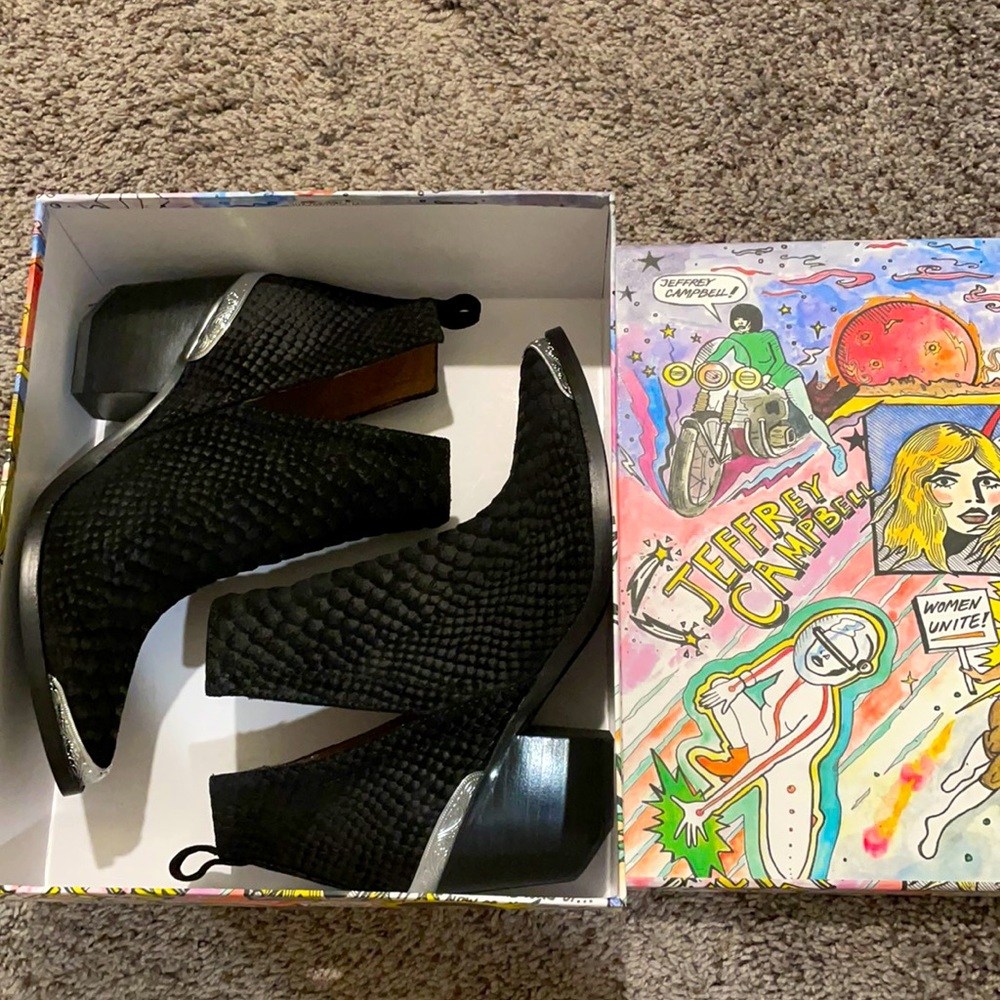 Jeffrey Campbell Cromwell booties new in box